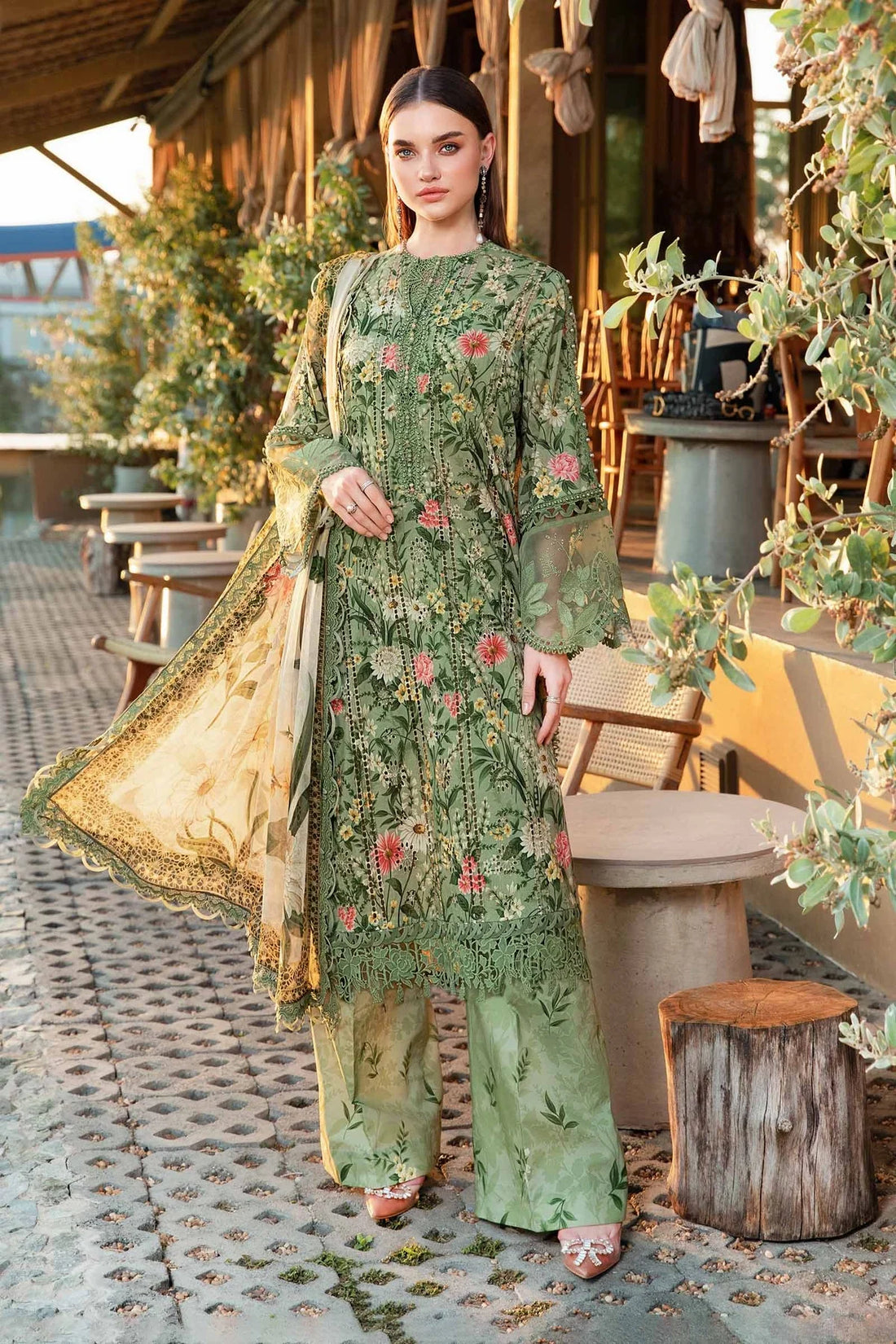 MARIA.B-3PC LAWN PRINTED SHIRT WITH CHIFFON PRINT DUPATTA AND PRINT TROUSER-DPC-2506