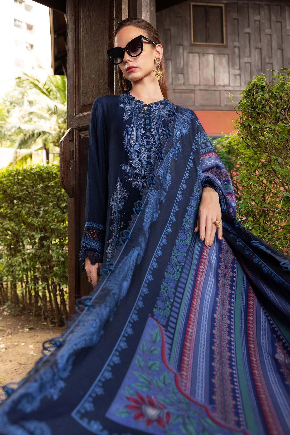 MARIA B- 3PC LAWN EMBROIDERED SHIRT WITH SLUB MUNAAR DUPATTA AND TROUSER-DPC-3562