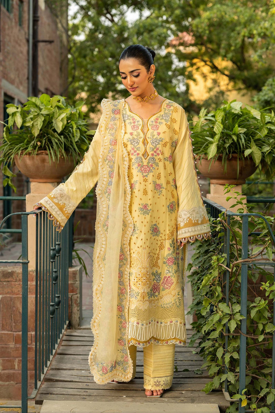 MAHNUR-3PC LAWN EMBROIDERED SHIRT WITH KHAADI NET EMBROIDERED DUPATTA AND TROUSER -DPC-4657