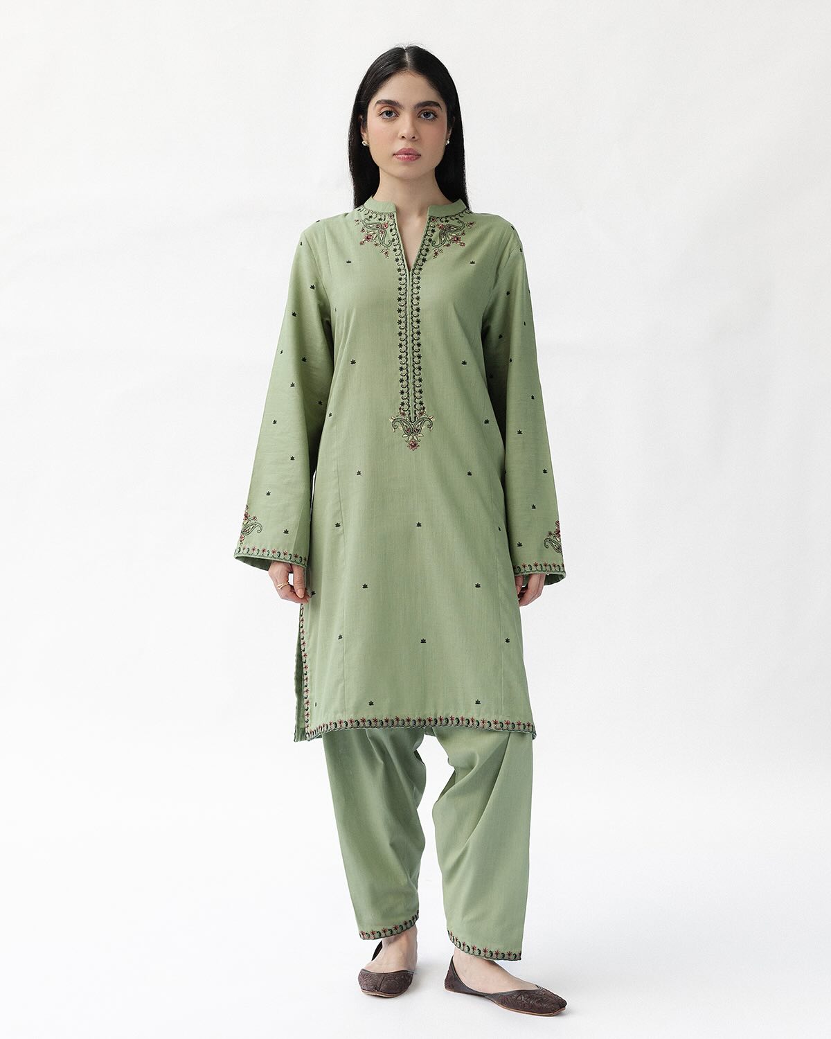 ZARA SHAH JAHAN-2PC DHANAK EMBROIDERED SHIRT WITH DHANAK EMBROIDRED SLEEVES-DPC-143