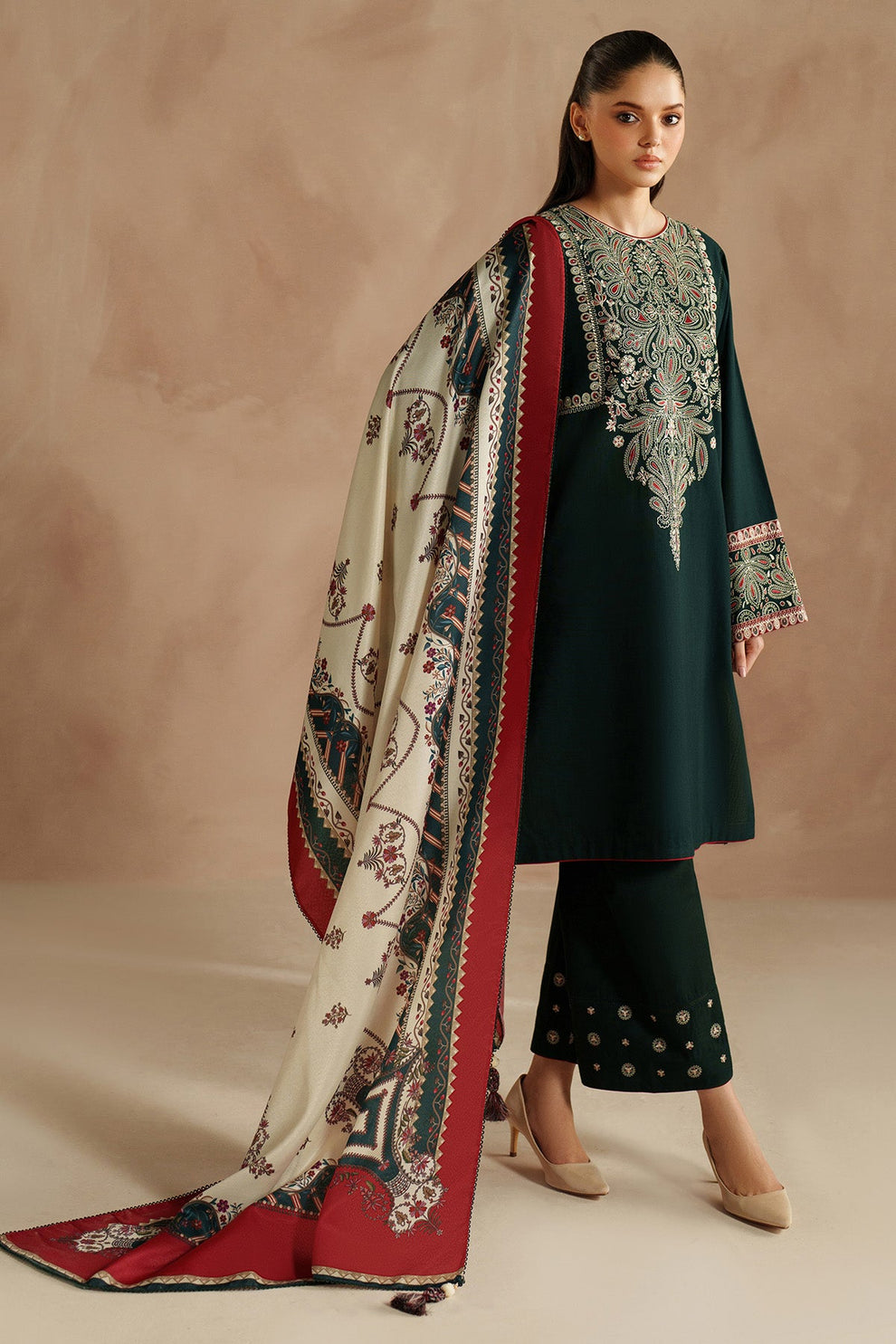 JAZMIN- 3PC LAWN EMBROIDERED SHIRT WITH SLUB MUNAAR DUPATTA AND EMB TROUSER -DPC-3672