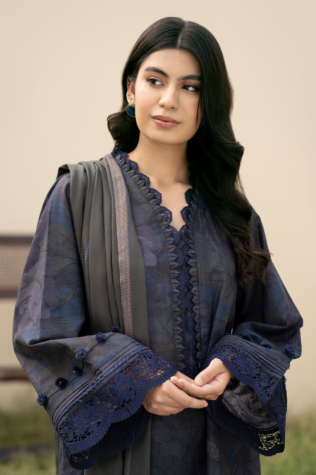 BAROQUE-3PC KHADDAR PRINTED SHIRT WITH KHADDAR PRINT DUPATTA AND PRINT TROUSER-DPC-2631