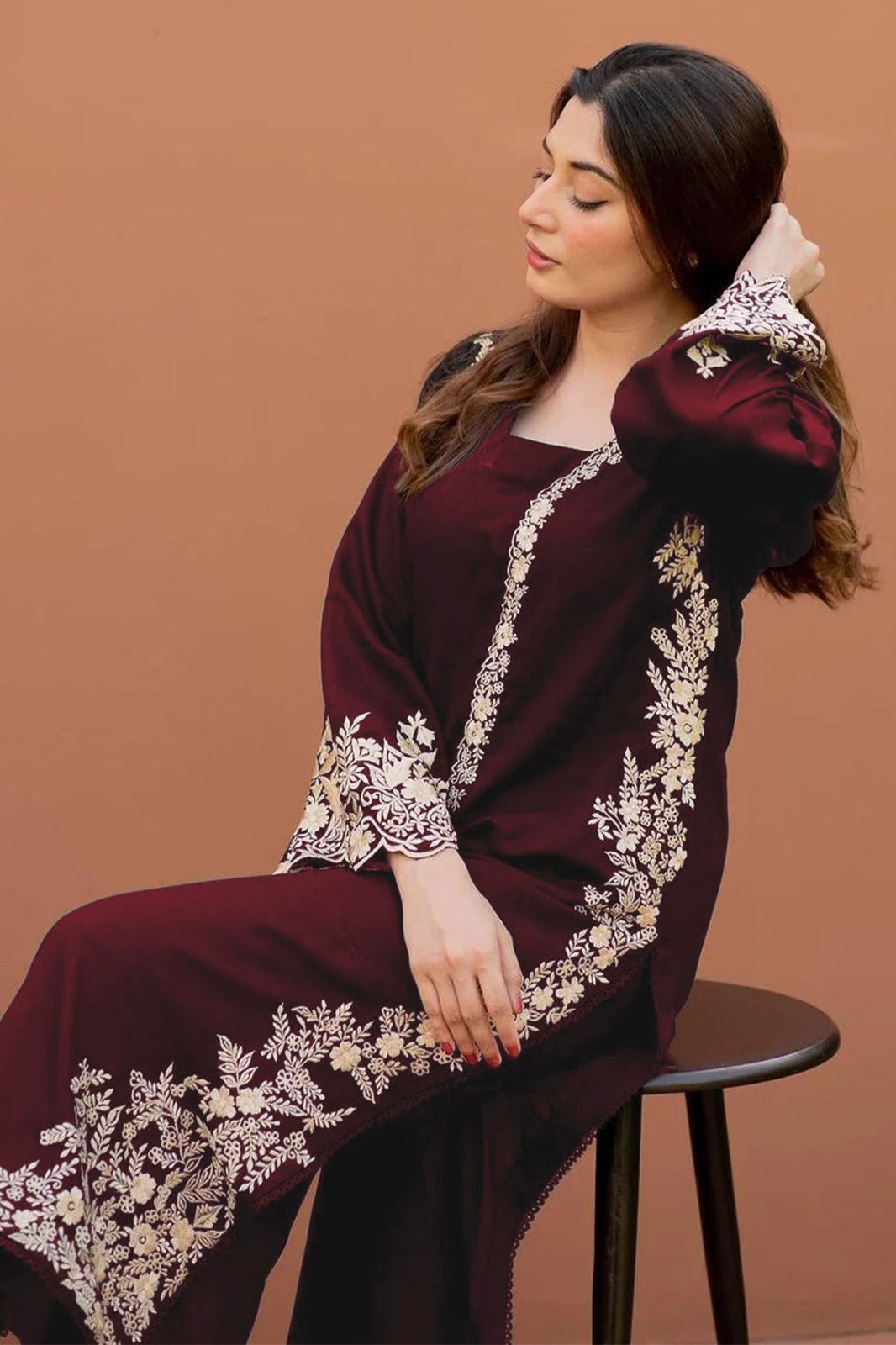 LAZULI-2PC KHADDAR EMBROIDRED SHIRT WITH KHADDAR EMB SLEEVES-DPC-143