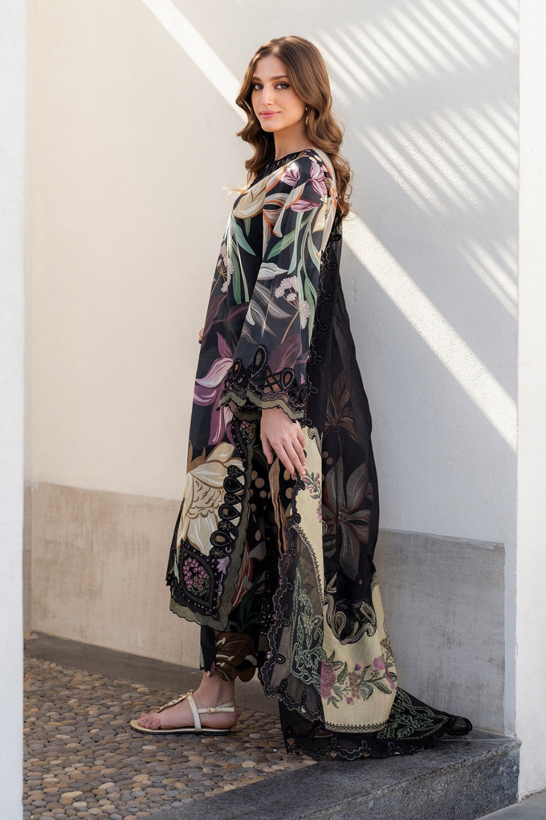 BAROQUE-3PC KHADDAR PRINTED EMB SHIRT WITH KHADDAR PRINTED EMB DUPATTA AND PRINTED TROUSER-DPC-1003